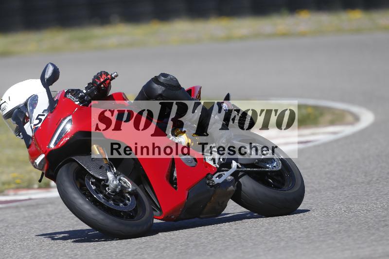 /05 07.04.2026 Cornu Master School ADR/Gruppe rot/25